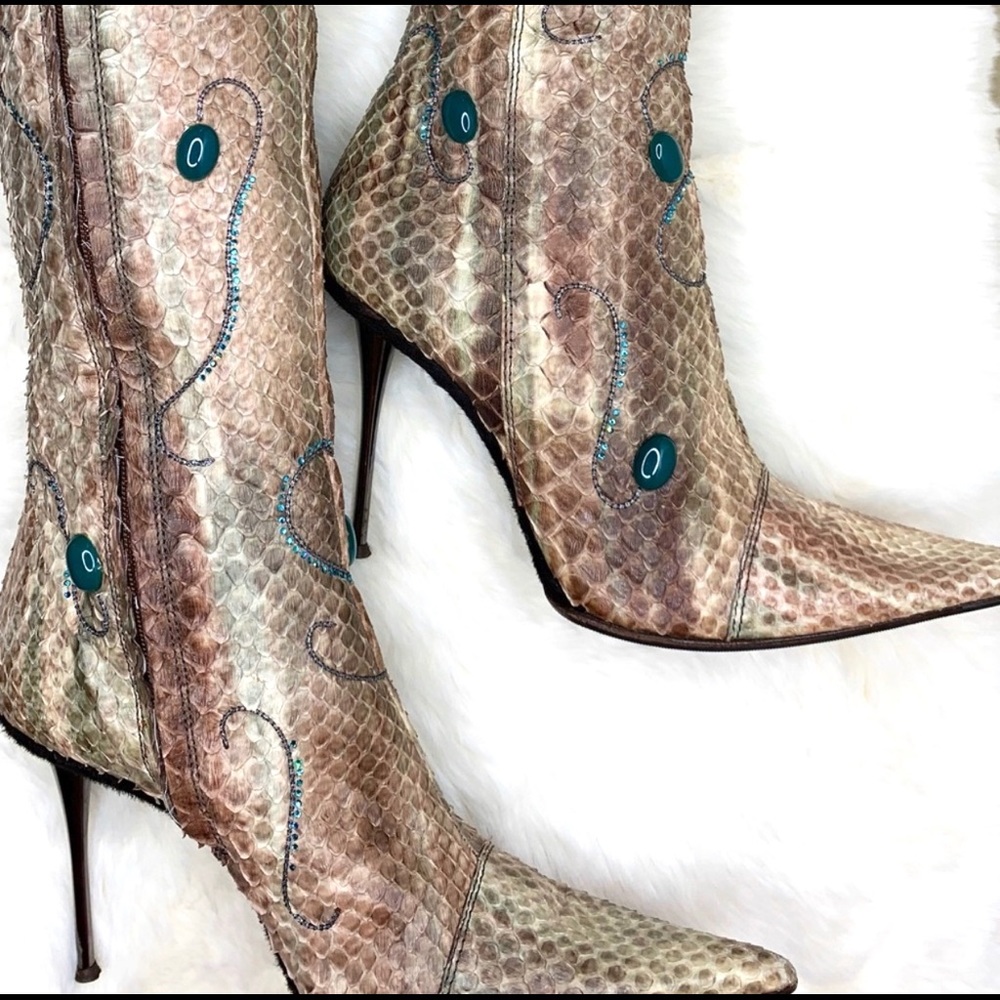 Snakeskin. Francesco SACCO 1823 snakeskin 37 /6.5